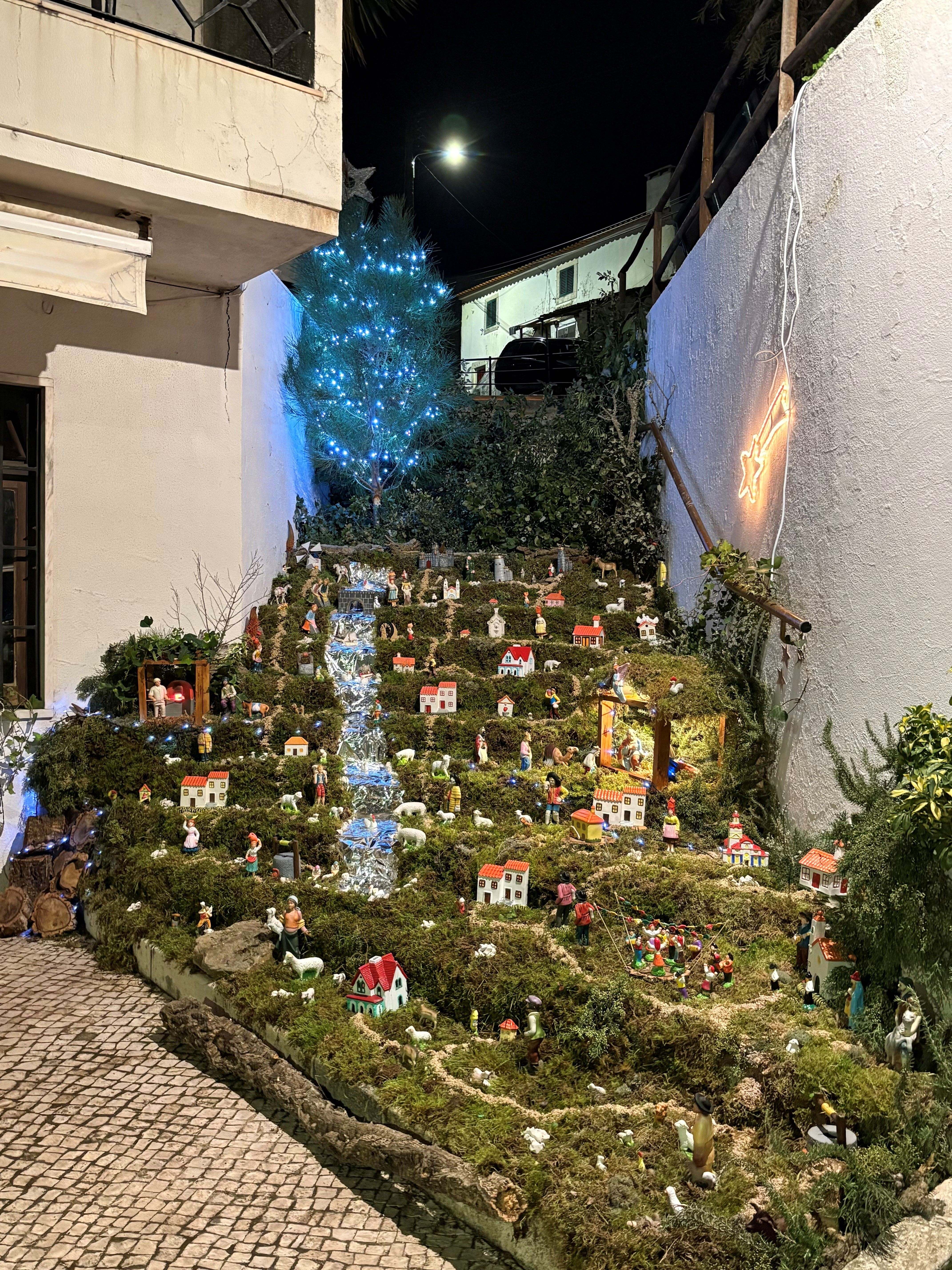 Presépio da Sagrada Família - Barras - Foto Noturna